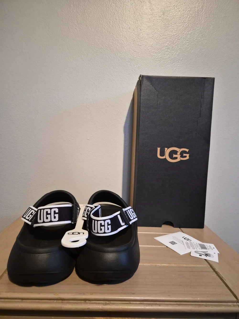 UGG Men’s Black Slide Sandals with Ugg Sport Logo Strap Sz10